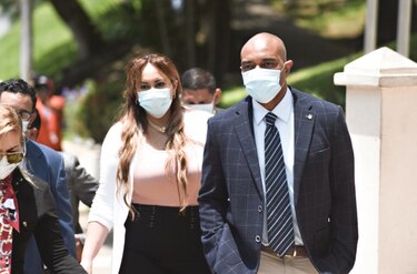 Salazar presenta nueva querella contra Harding; la batalla legal de dos diputados