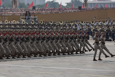 ‘Paz o guerra, diálogo o confrontación’; las palabras de Xi Jinping en la Plaza de Tiananmén