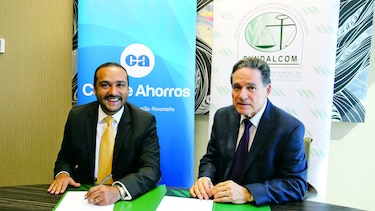 Caja de Ahorros firma convenio con Fundalcom