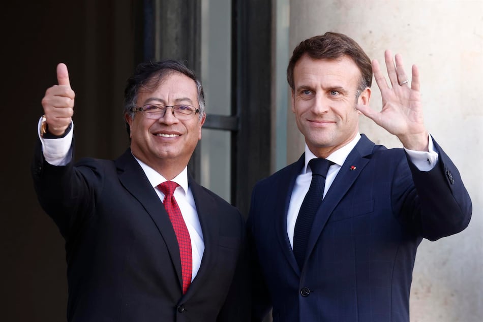 Macron da su pleno apoyo a Petro para el proceso de paz en Colombia