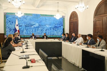 Colón: policía herido es trasladado a la capital y liberan a 12 manifestantes detenidos en el segundo día de huelga