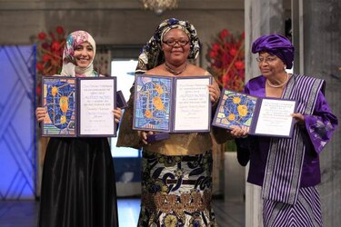 Entregan el Nobel de la paz a tres mujeres
