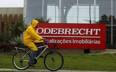 Bloomberg: Se derrumban los bonos de Odebrecht; caídas son de hasta 30%