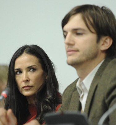 Ashton Kutcher da consejos sobre relaciones de parejas
