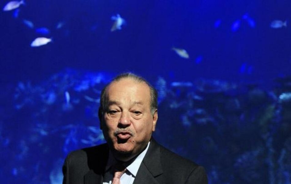 Magnate Carlos Slim abre un acuario en la ciudad de México