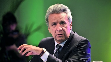 Alianza País se fractura; destituye a Lenín Moreno