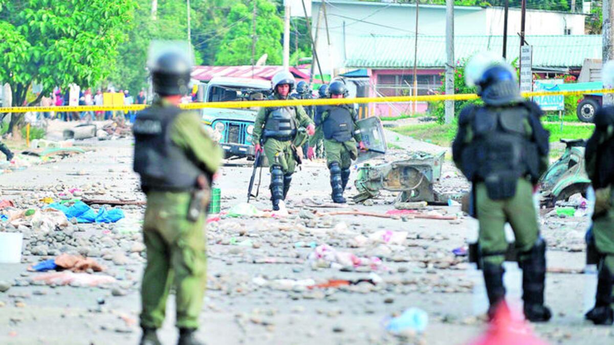 Los enfrentamientos en 2010 entre los trabajadores y miembros de la Policía Nacional dejaron 2 obreros muertos y 600 lesionados, entre ellos varios con heridas de perdig