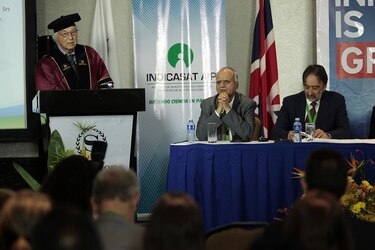 Panamá entrega distinción a Premio Nobel de Química 1988