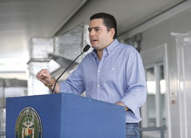 Gaby Carrizo defiende el alquiler de 251 carros 