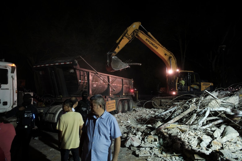 Gobierno de Panamá ordena la inmediata restauración del monumento chino en el mismo sitio, en el Mirador del Puente de las Américas