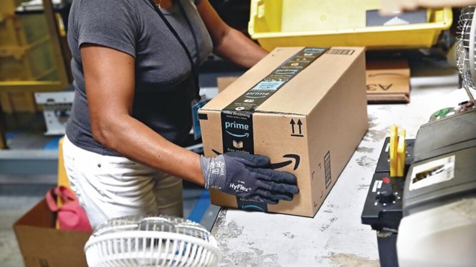 Amazon elevará a 15 dólares por hora el salario mínimo