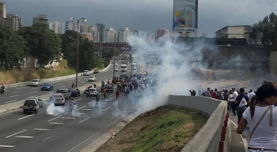 Cuatro muertos en disturbios previos a marchas en Venezuela