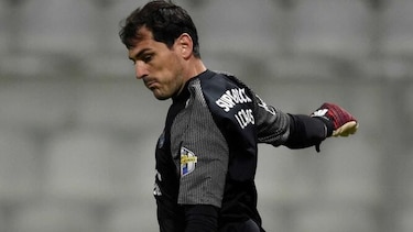 Casillas podría salir del hospital el lunes, afirma su pareja