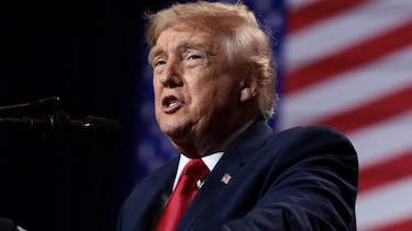 Cuán común es el ‘turismo de nacimientos’ por el que Trump quiere recortar la ciudadanía directa por nacer en Estados Unidos