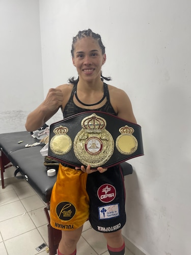 Boxeo: Nataly Delgado conquista título mundial interino y hace historia para Panamá