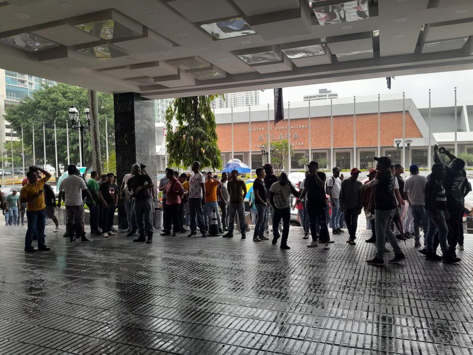 Hoteleros condenan actos violentos durante protesta en el Hotel Sheraton Grand Panamá