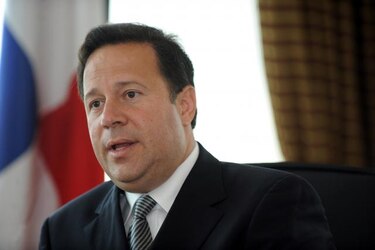 Varela reta a Arias a un debate y le pide que deje de esconderse