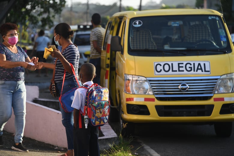 Avanza revisión del Decreto 316 que regula el transporte escolar en Panamá