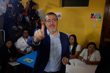 Bernardo Arévalo se perfila como el próximo presidente de Guatemala