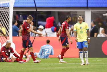 Brasil se atraganta de oportunidades y una dura Costa Rica le saca el empate
