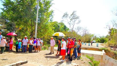 Exigen terminación de vado en Los Castillos