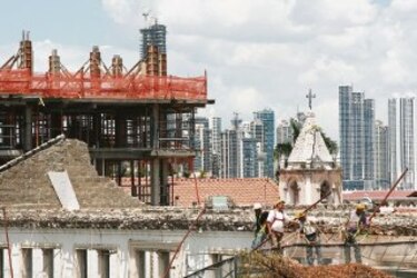 Crisis internacionales golpean duro a la economía panameña