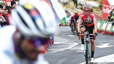 Roglic es virtual campeón de la Vuelta a España, Quintana se cae