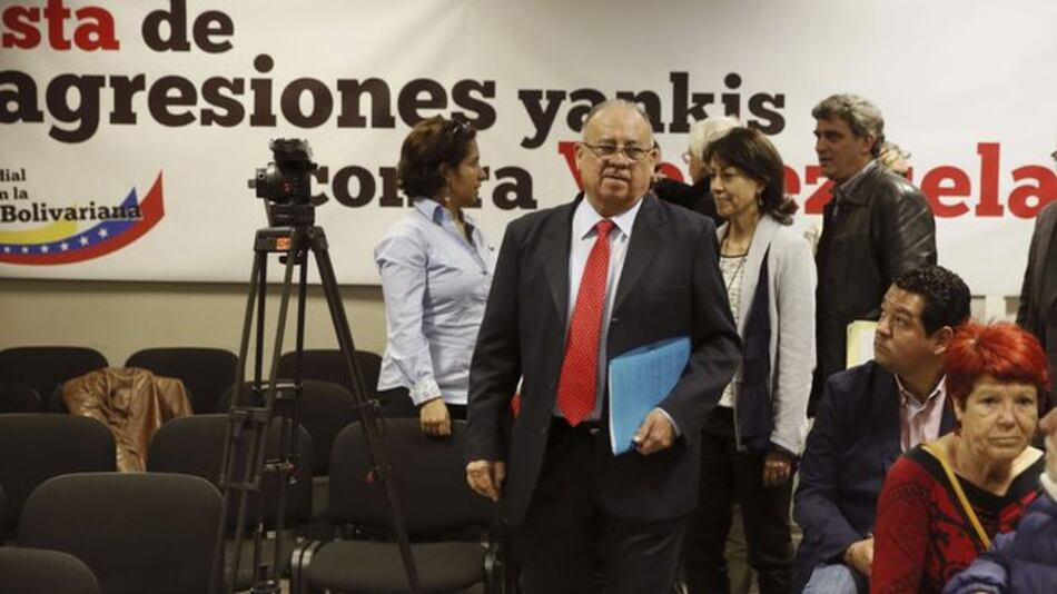 Embajador de Venezuela en España pide respeto a las instituciones de su país