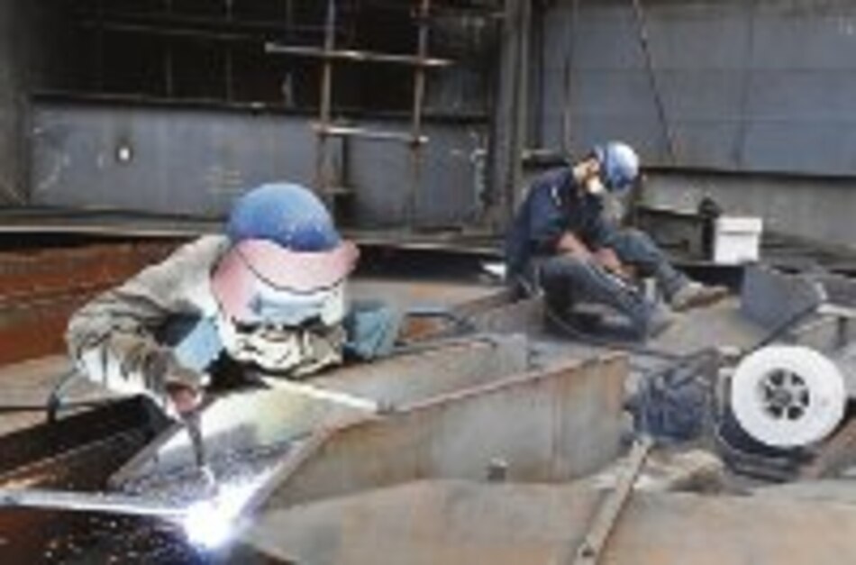 Marinos conmemoran día de trabajo decente