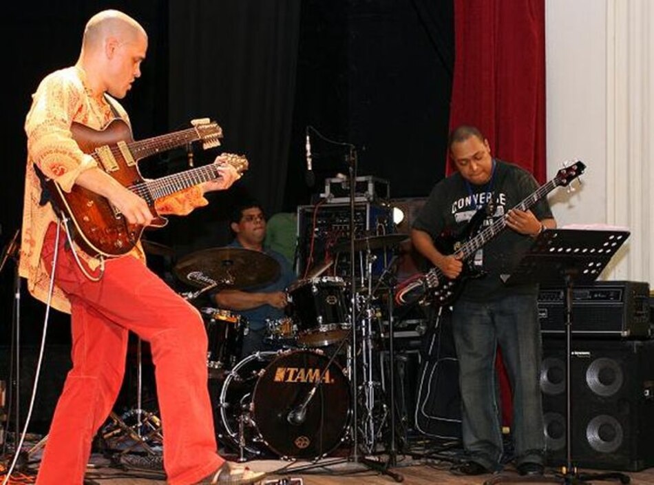 Preparan homenaje a bajista panameño Germán Chispa Lawson