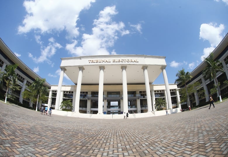 Tribunal Electoral da luz verde a la recolección de firmas para convocar a una constituyente en Panamá