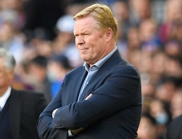 Barcelona ‘condena’ el acoso a Koeman a la salida del Camp Nou