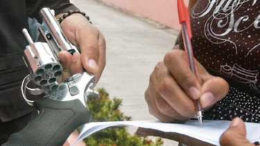 Armas de guerra importadas como rifles deportivos