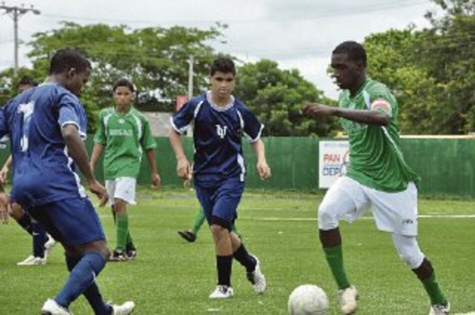 La Chorrera y Bocas del Toro van por el título