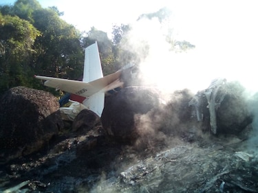Cinco oficiales mueren al estrellarse un avión militar en el sur de Venezuela