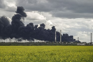 Rusia bombardea el este de Ucrania, que será centro de atención de Davos