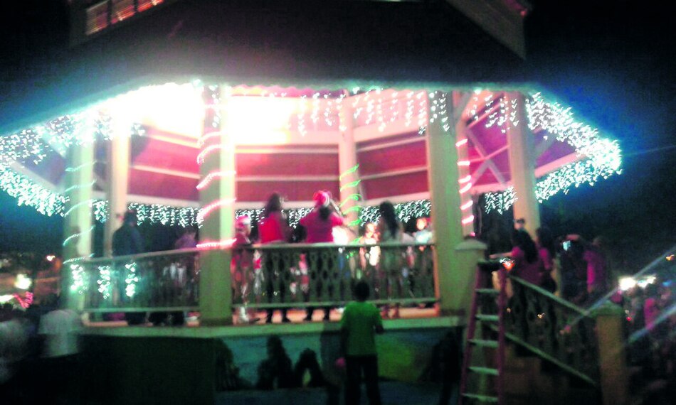 Bocatoreños disfrutaron del desfile de Navidad