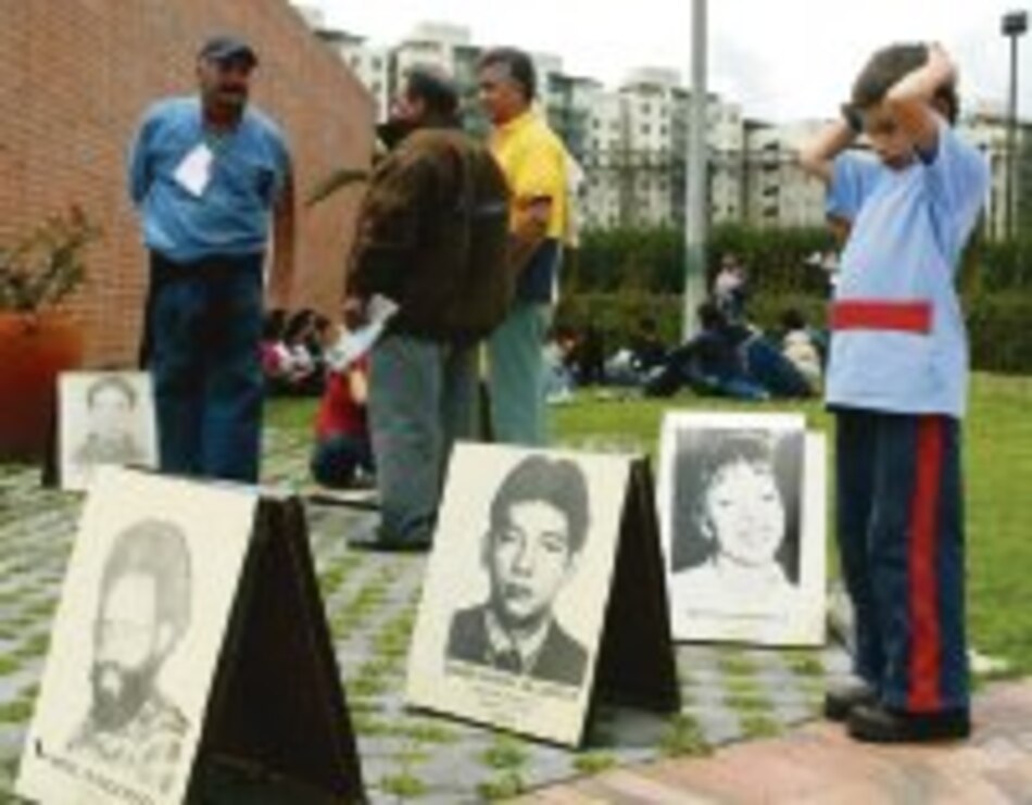 Jefes paramilitares se rebelan