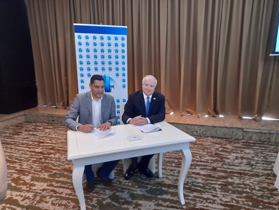 Apatel y pequeños hoteles se fusionan en un solo gremio