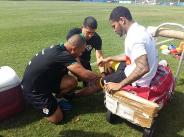 Dudas por la banda izquierda de la selección para juego contra Haití