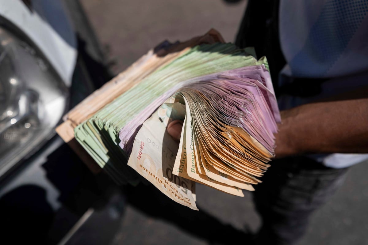Los venezolanos, más preocupados por la economía navideña que por el despliegue de EE.UU.