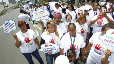 Realizan cadena humana para decirle un ‘no’ al trabajo infantil