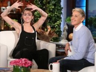A Miley Cyrus no le gusta el anillo de compromiso que le regaló Liam Hemsworth