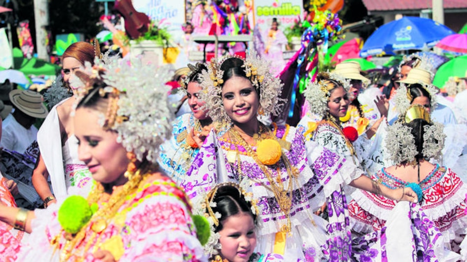 Al ritmo de la murga y el tamborito