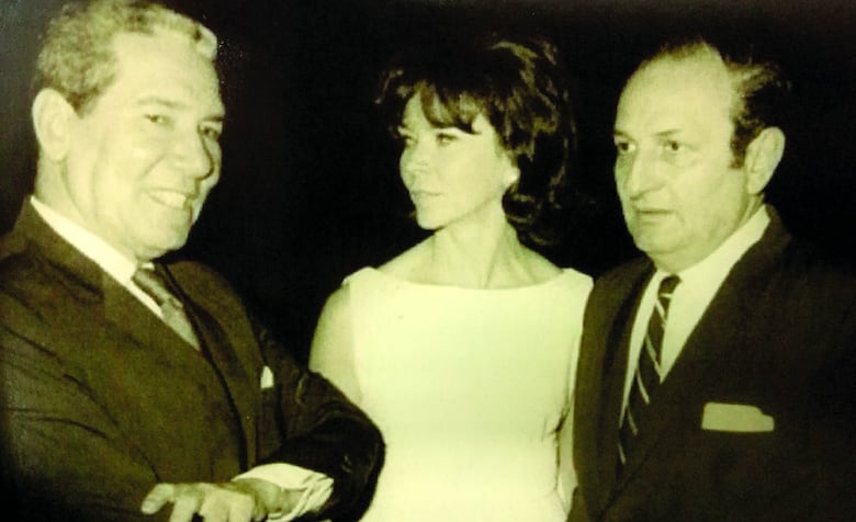 Querube de Carles, una dama frente al destino