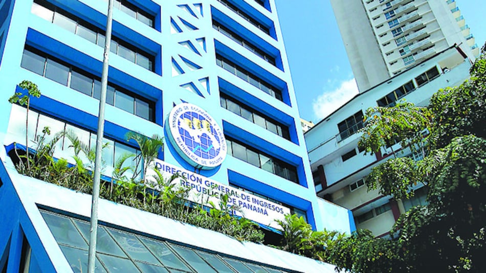 Exigen certificación por no ser retenedor