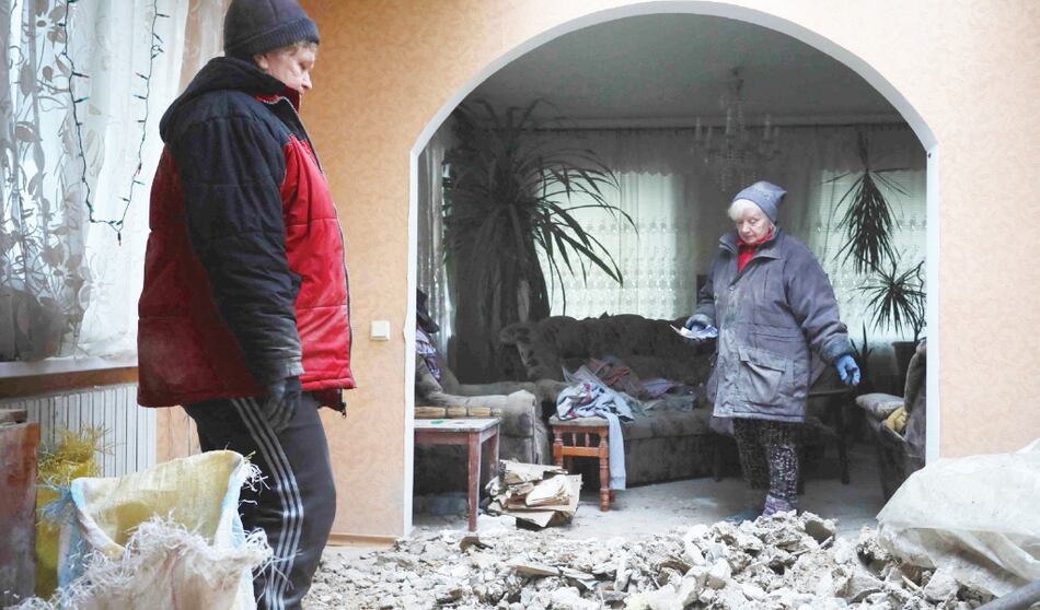 Ucrania: aumenta tensión por bombardeos y evacuaciones