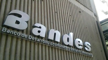 EU impone sanciones a Bandes, el banco estatal venezolano de desarrollo
