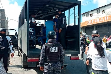 Con miedo, tristeza y ganas de emigrar: así se sienten muchos jóvenes en Venezuela tras el 28 de julio