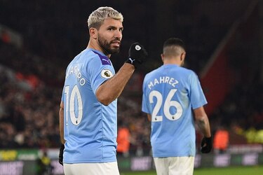 Agüero rescata al City, que se afianza en el segundo lugar de la Premier